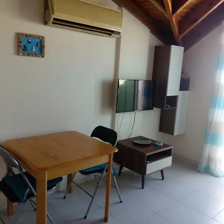 Lighthouse Apartman *