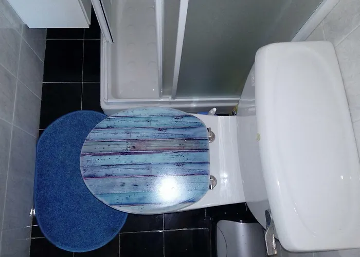 Lighthouse לרנקה