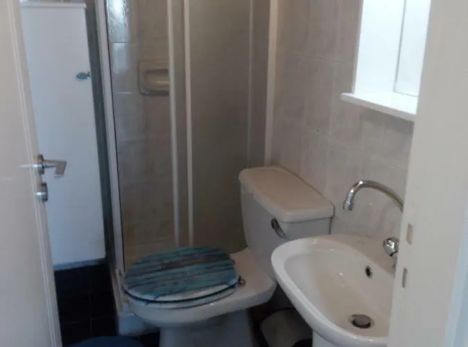 Lighthouse לרנקה